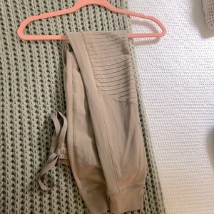 Alo Moto Joggers- Gravel